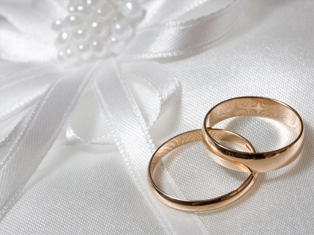 Nằm mơ mua nhẫn cưới - Giấc mơ báo hiệu sự may mắn - CELEB Wedding